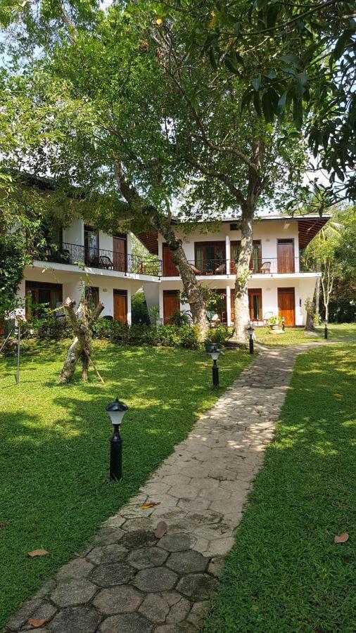 Ayurveda Centrum Lawrence Hill Paradise Хиккадува Экстерьер фото